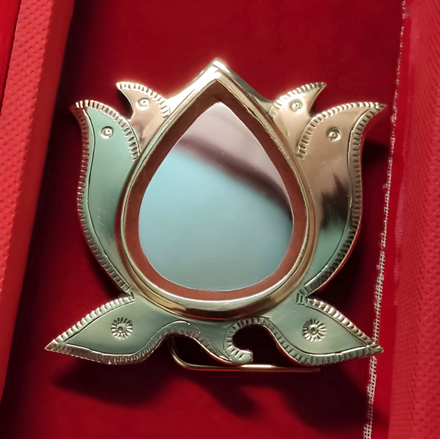 Aranmula Mirror AKZ19